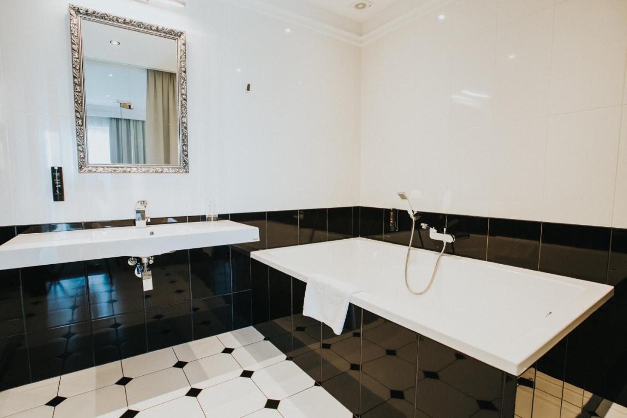 Hotel Toscania Wloszakowice Luaran gambar