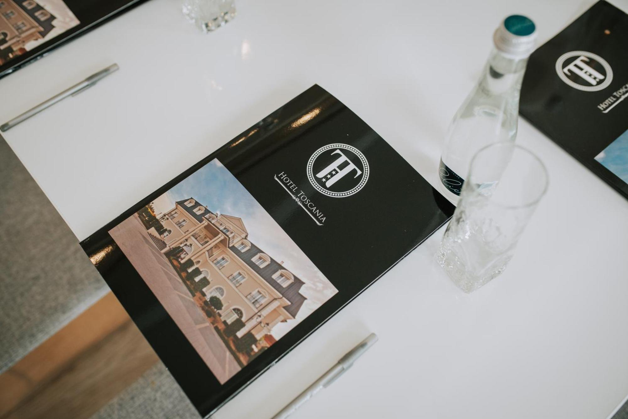 Hotel Toscania Wloszakowice Luaran gambar