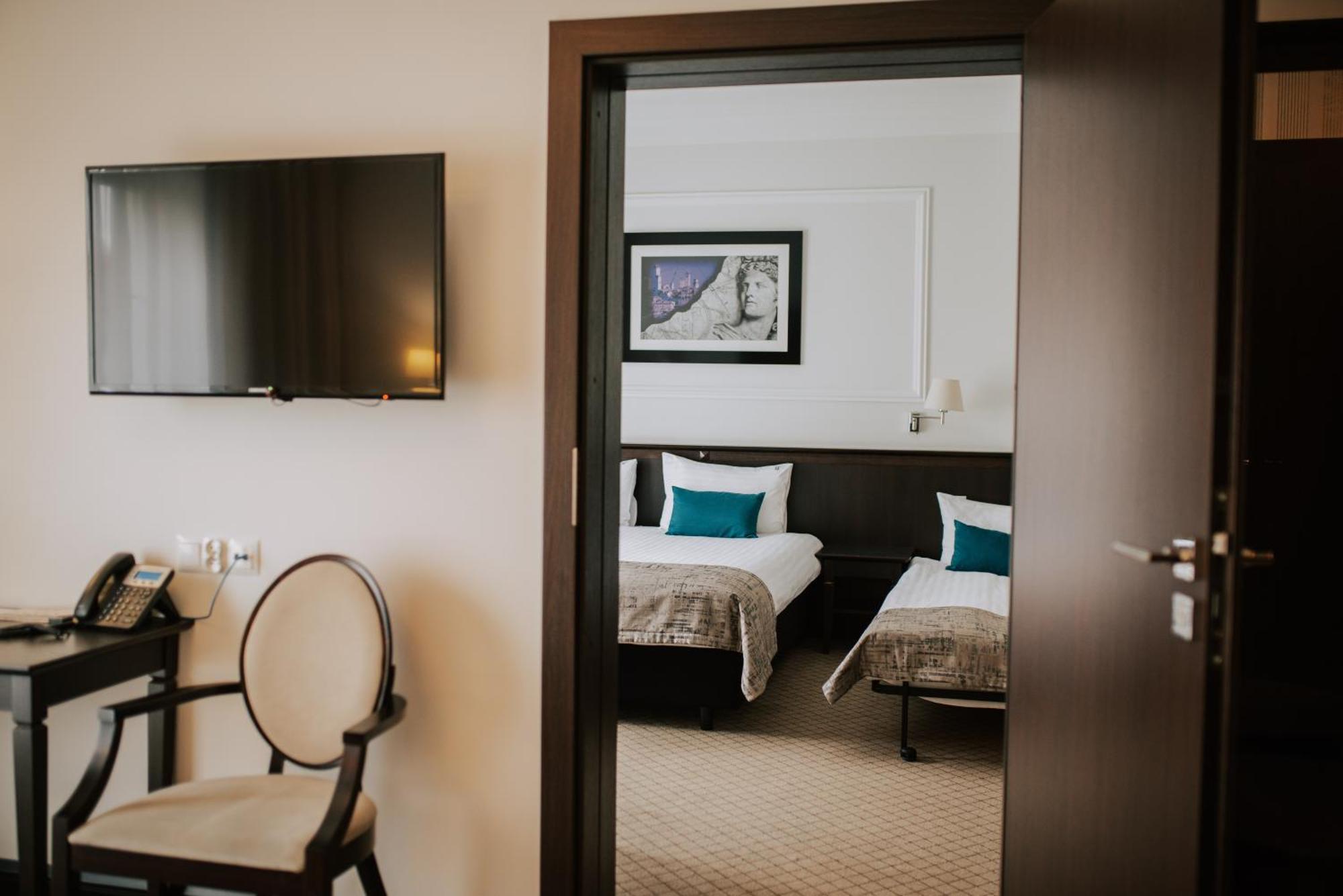 Hotel Toscania Wloszakowice Luaran gambar
